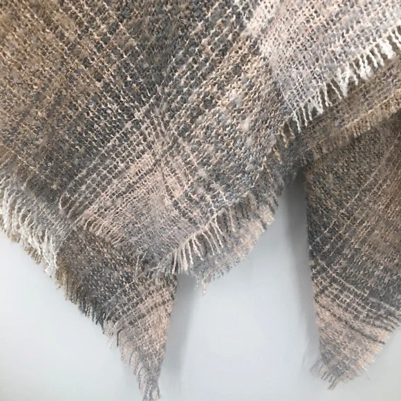 Apt 9 Women’s cape Tan and brown size medium - Picture 8 of 9